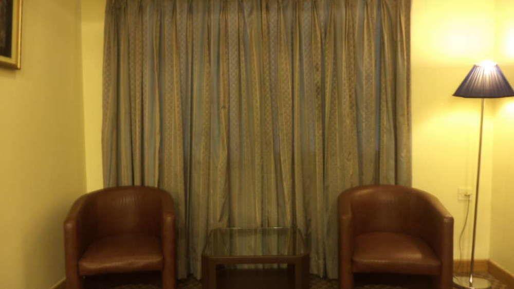 Vishwaratna Hotel Γουβαχάτι Εξωτερικό φωτογραφία