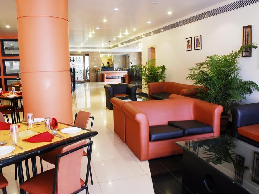 Vishwaratna Hotel Γουβαχάτι Εξωτερικό φωτογραφία