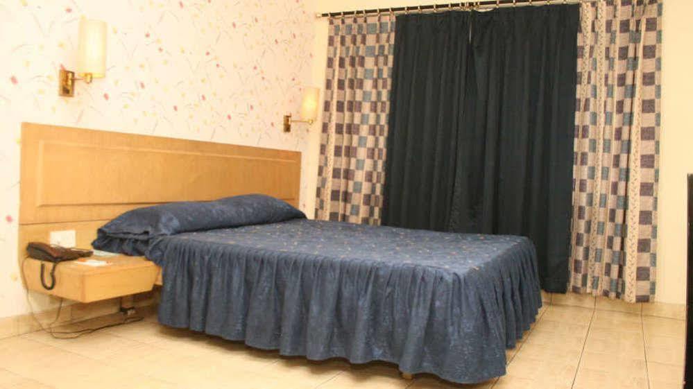 Vishwaratna Hotel Γουβαχάτι Εξωτερικό φωτογραφία