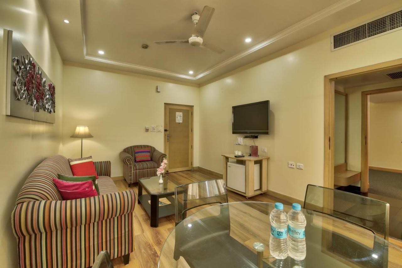 Vishwaratna Hotel Γουβαχάτι Εξωτερικό φωτογραφία