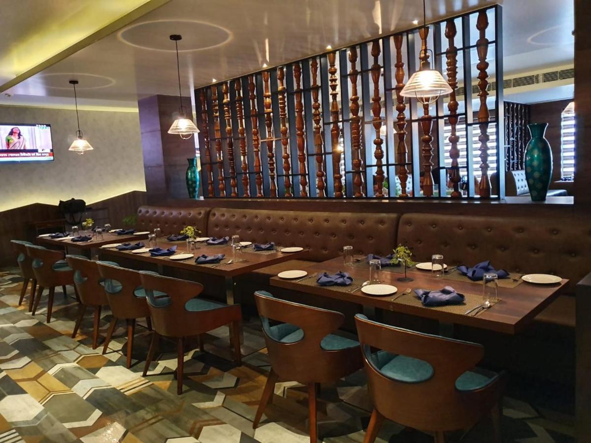 Vishwaratna Hotel Γουβαχάτι Εξωτερικό φωτογραφία